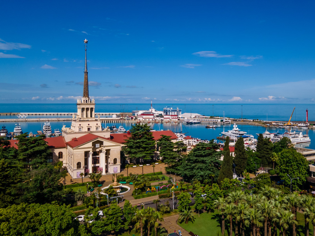 sochi-marine-passenger-port-sochi-city (1).jpg